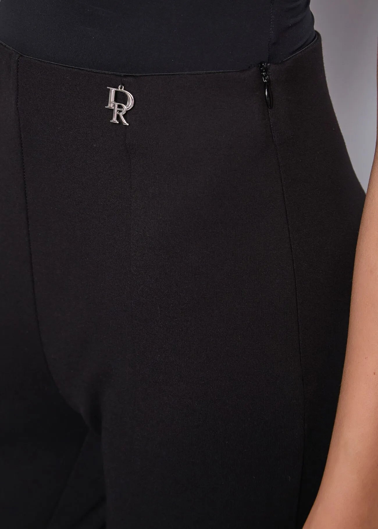 Pantaloni con spacchetti Denny Rose